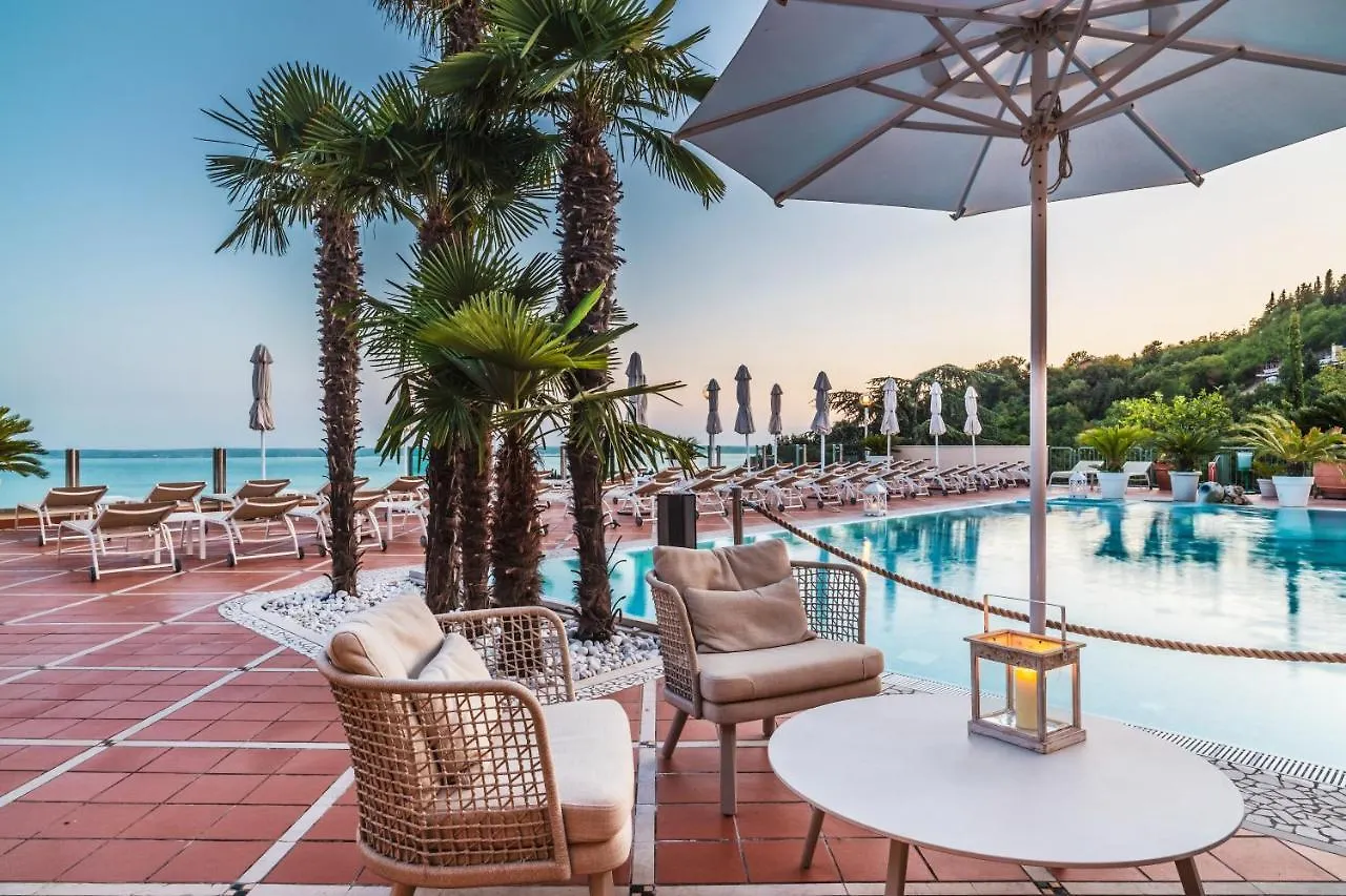 Madrigale Panoramic Lifestyle & Soulful Hotel
