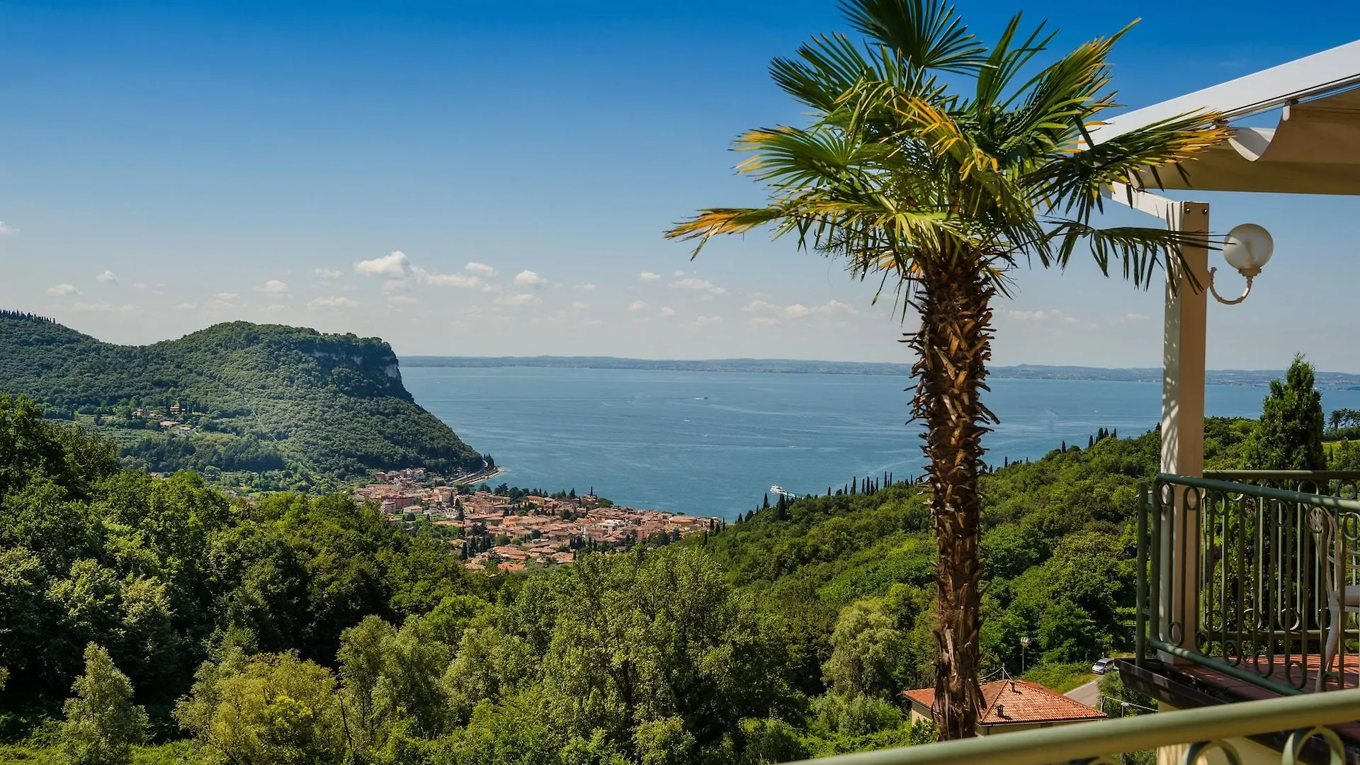 Madrigale Panoramic Lifestyle & Soulful Hotel 4*, Costermano Italy