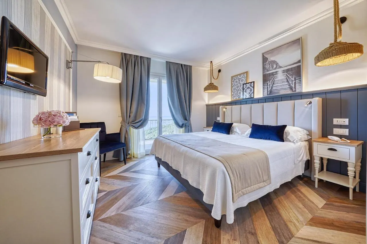 Madrigale Panoramic Lifestyle & Soulful Hotel Costermano
