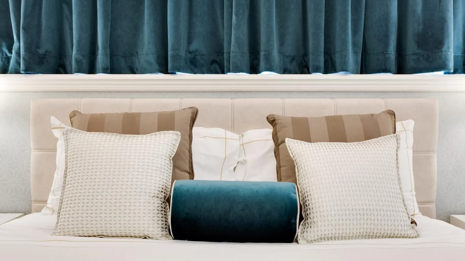 Madrigale Panoramic Lifestyle & Soulful Hotel  Costermano